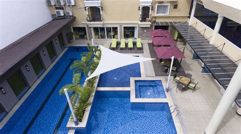 Villa Caceres Hotel, Naga (updated prices 2024).